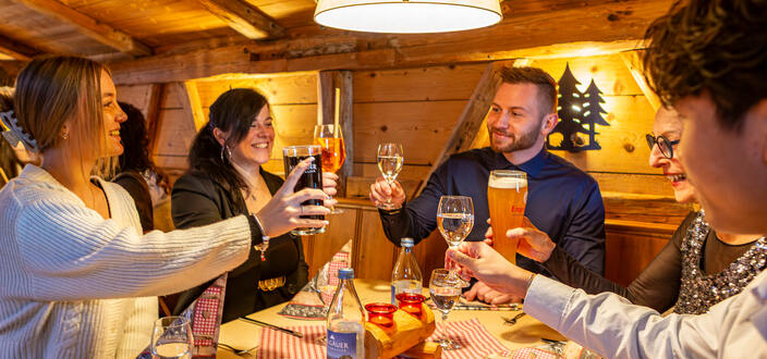 Feiern, genießen und eine gute Zeit haben